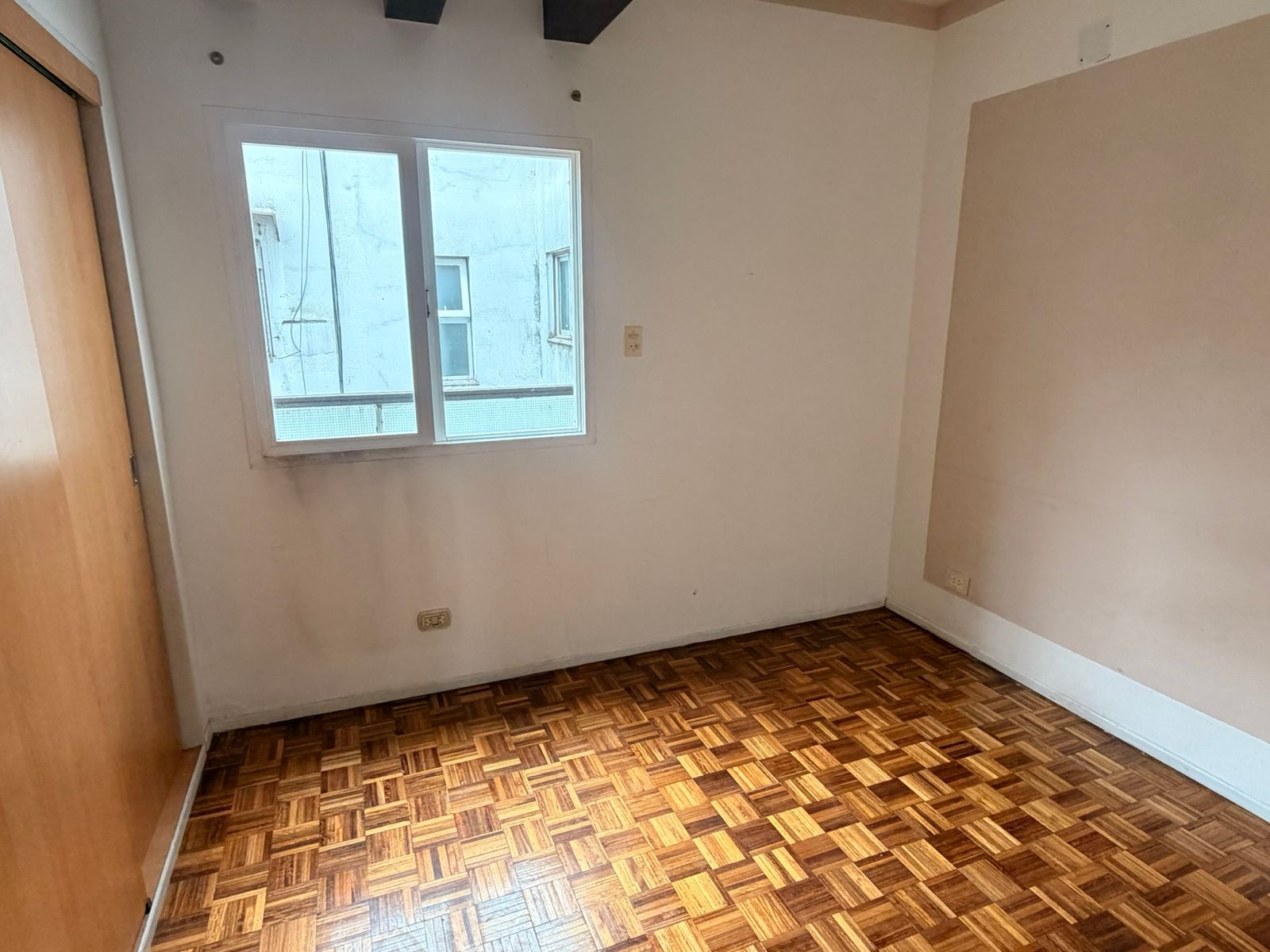 Departamento 4 ambientes súper luminoso con balcones en Tribunales - 31