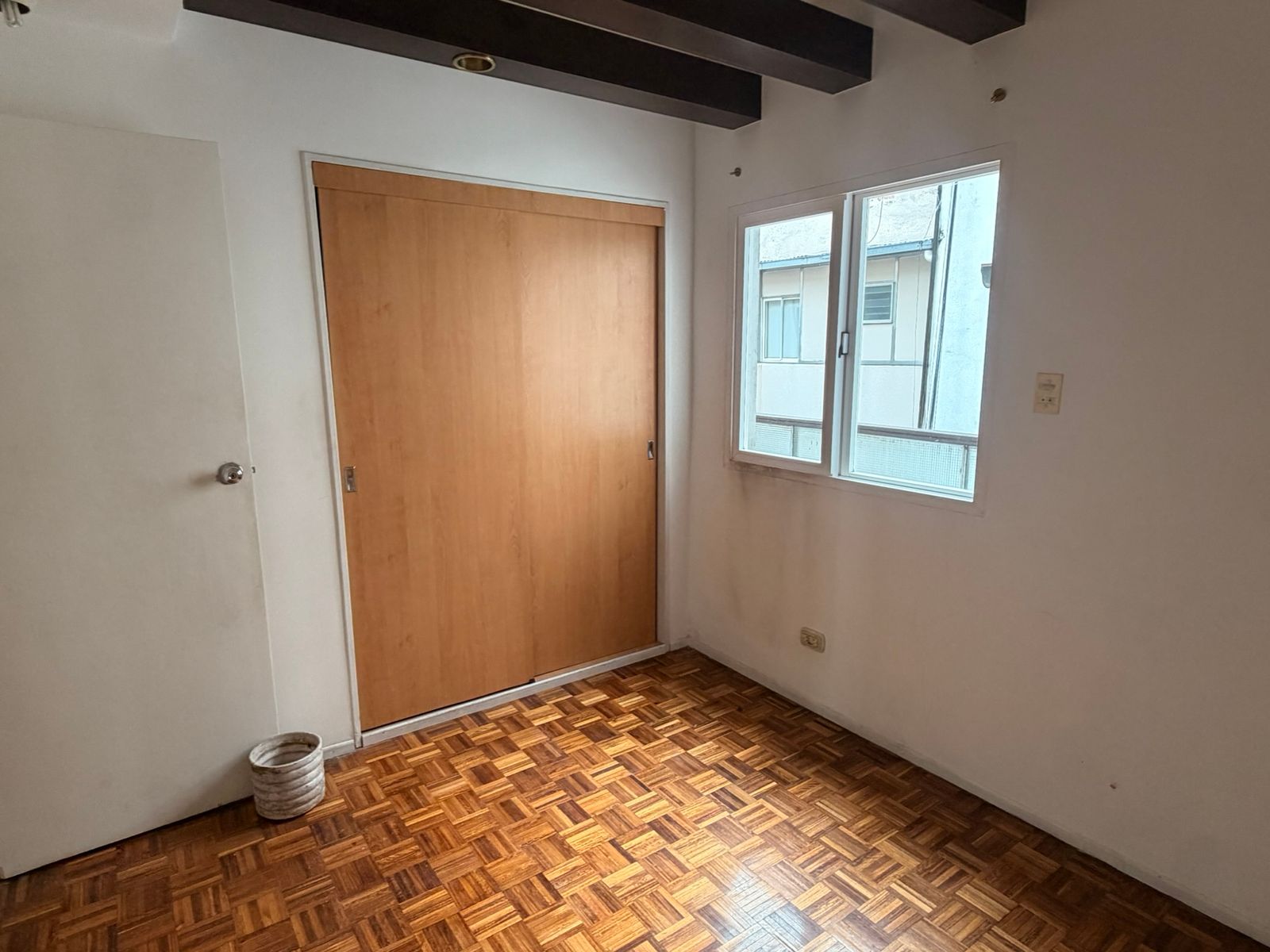 Departamento 4 ambientes súper luminoso con balcones en Tribunales - 33