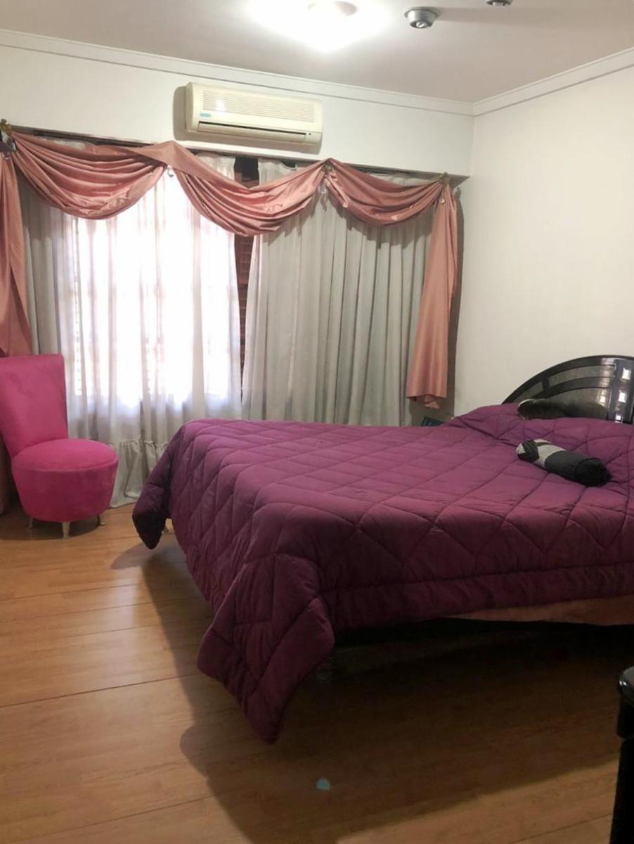 IMPORTANTE CHALET SOBRE 2 LOTES EN EL PALOMAR DE 4/5 AMBIENTES. — foto 9