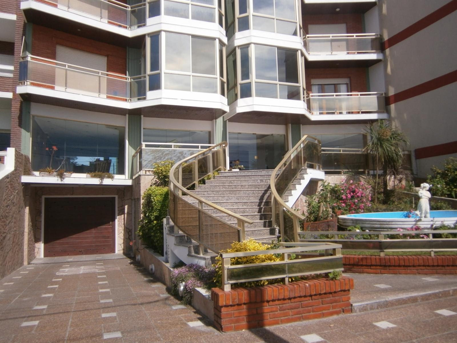 Semipiso Frente al mar , excelente nivel
