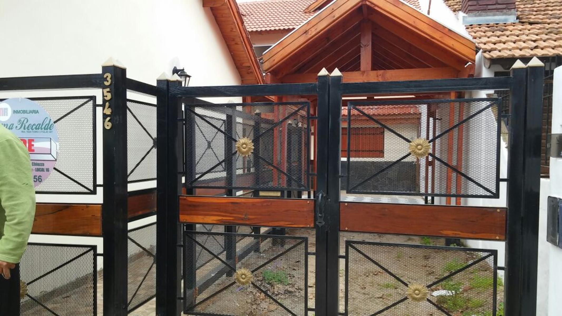 Duplex La Lucila , 2 dormitorios, uno en planta baja — foto 2