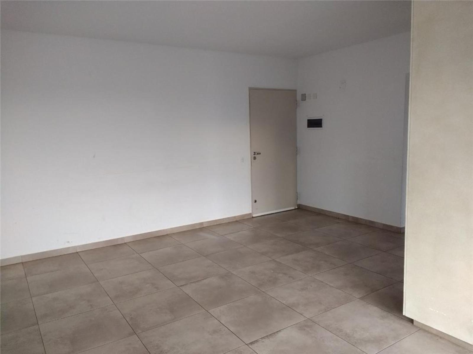 DEPARTAMENTO 3 AMBIENTES CON COCHERA CUBIERTA &quotnuevo precio&quot — foto 3