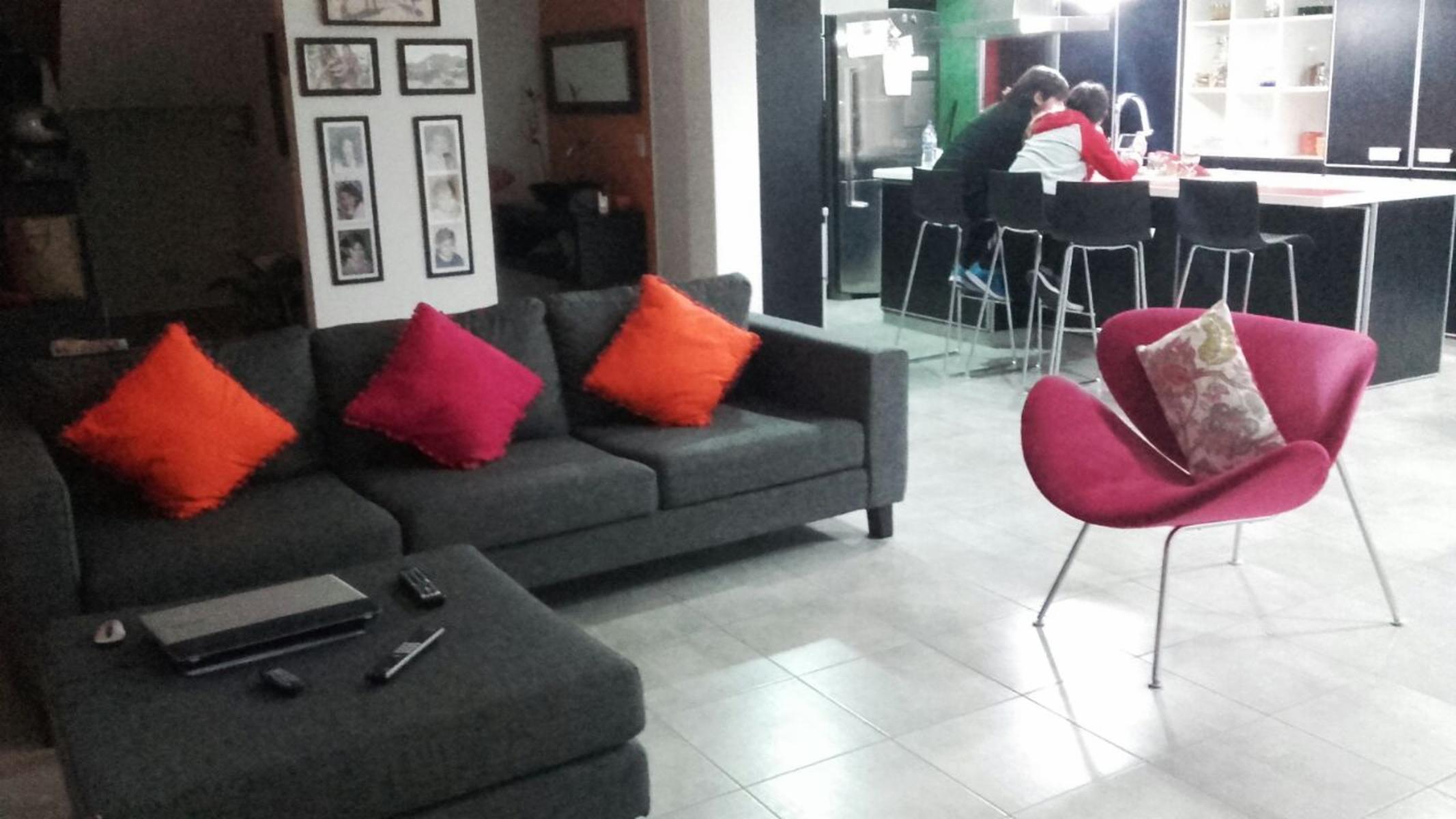 CASA MODERNA 4 AMBIENTES AMPLIOS — foto 9