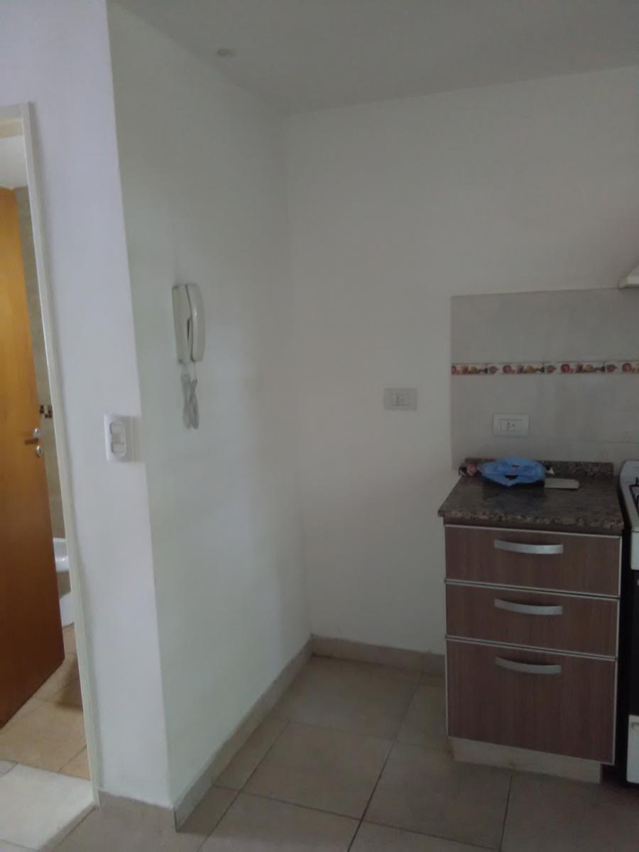 DEPARTAMENTO 2 AMBIENTES CON RENTA