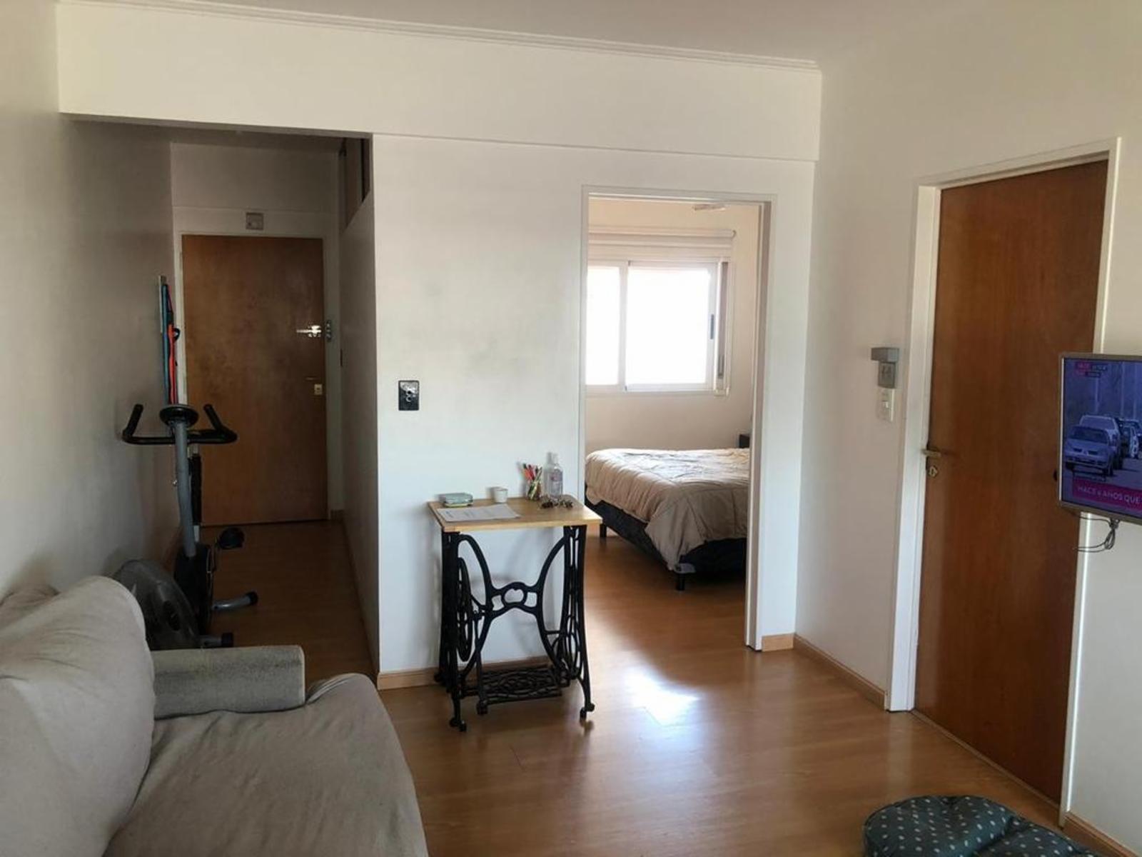 DEPARTAMENTO 2 AMBIENTES EN EXCELENTE ESTADO