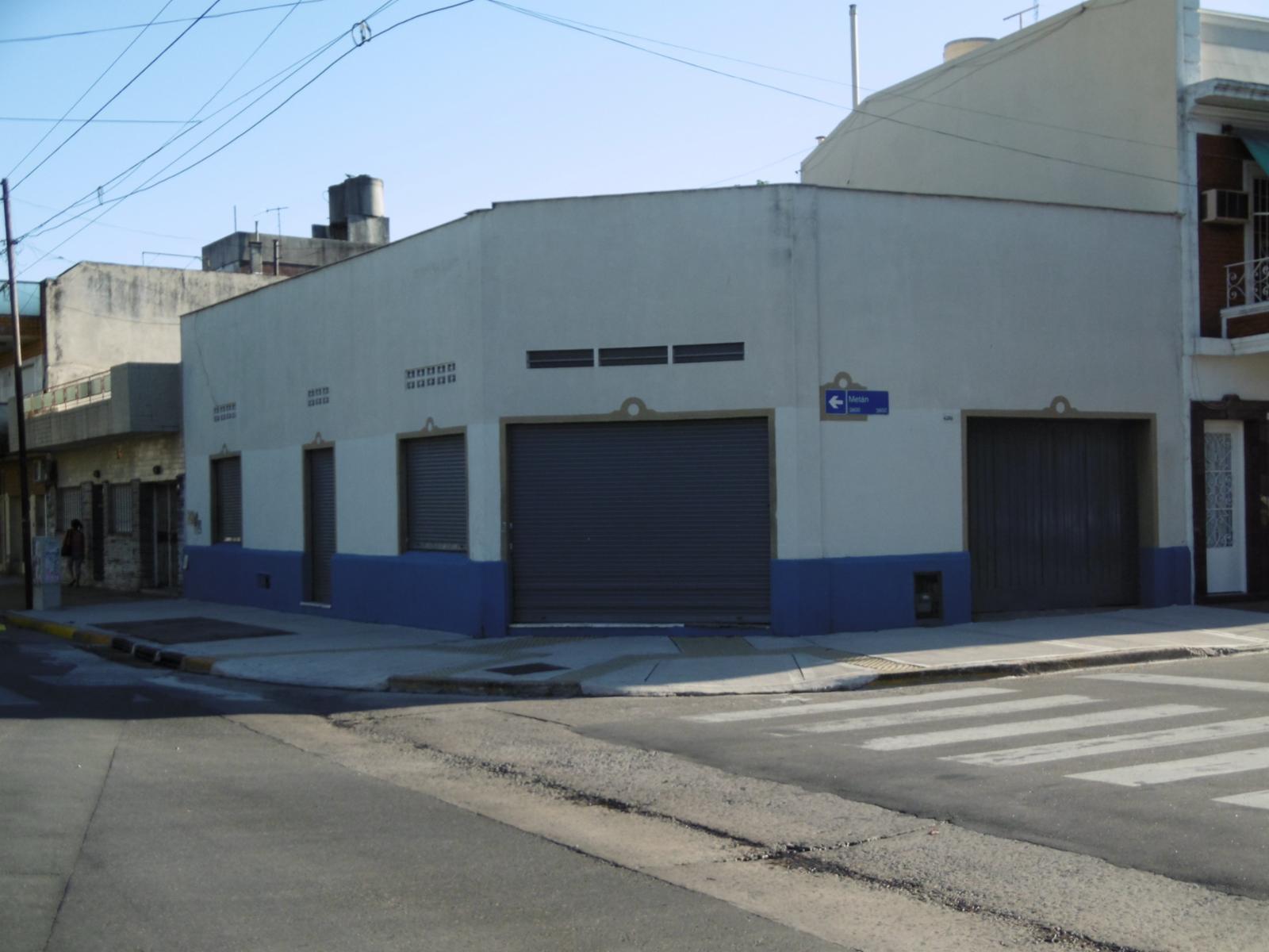 Casa en esquina con local A RECICLAR garaje 230mts — foto 5
