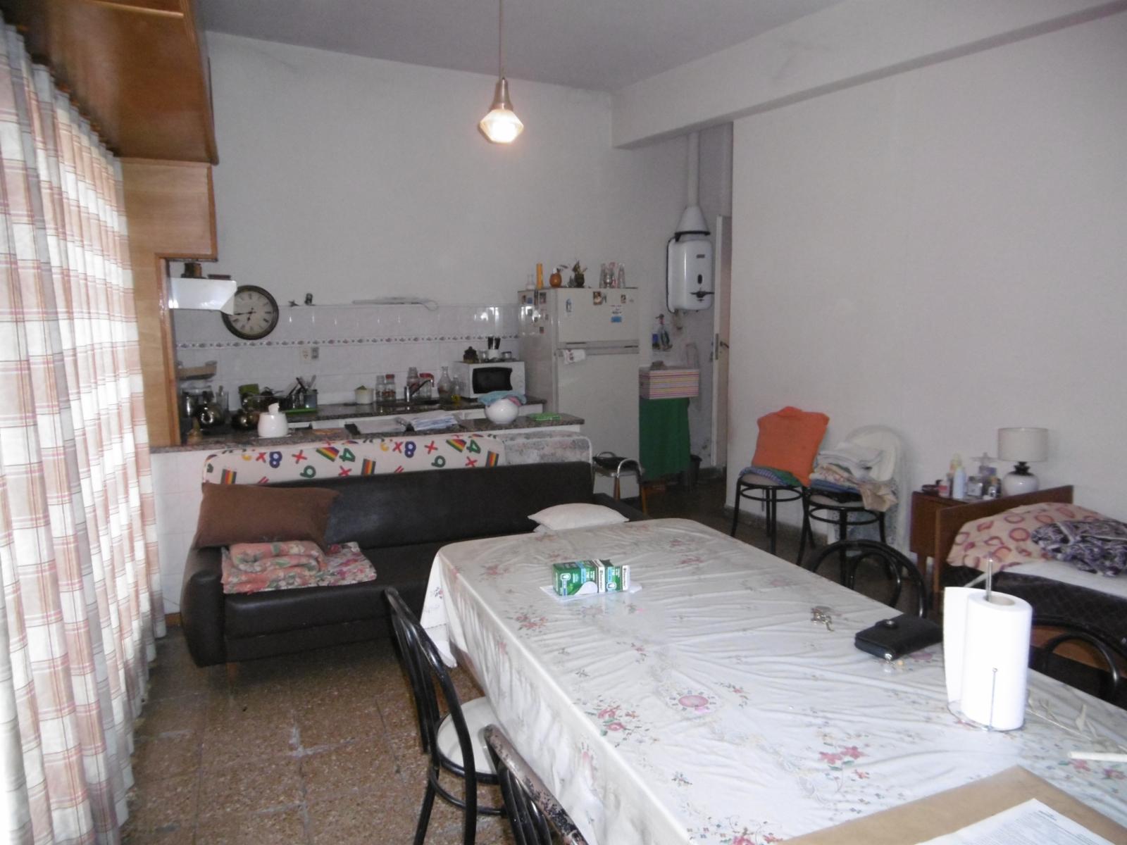 Casa 6amb lote propio 8,66x33mts 4 deptos s/subdiv local — foto 2
