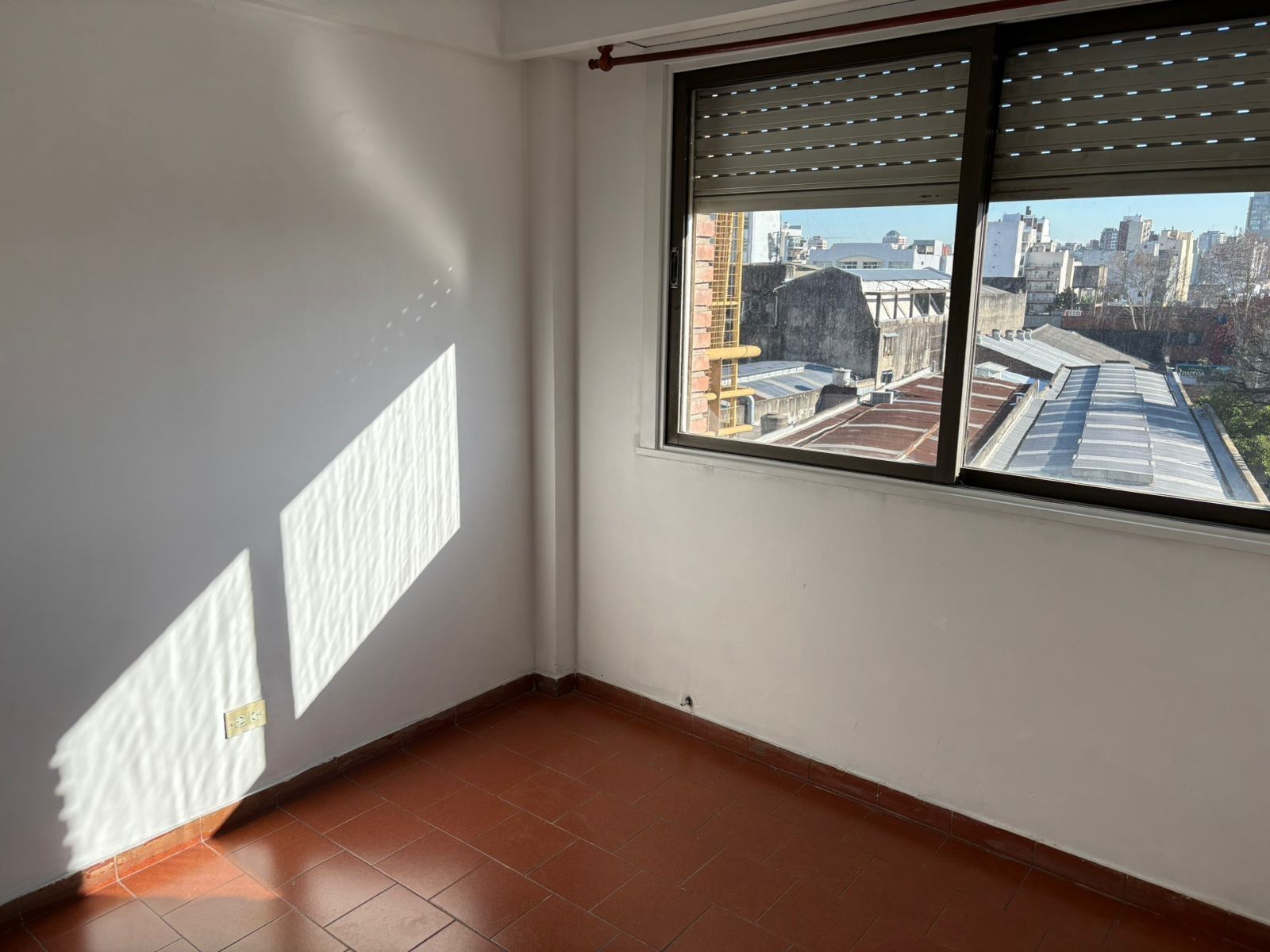 2amb Frente balcon 48mts lav s/Av Independencia - 13