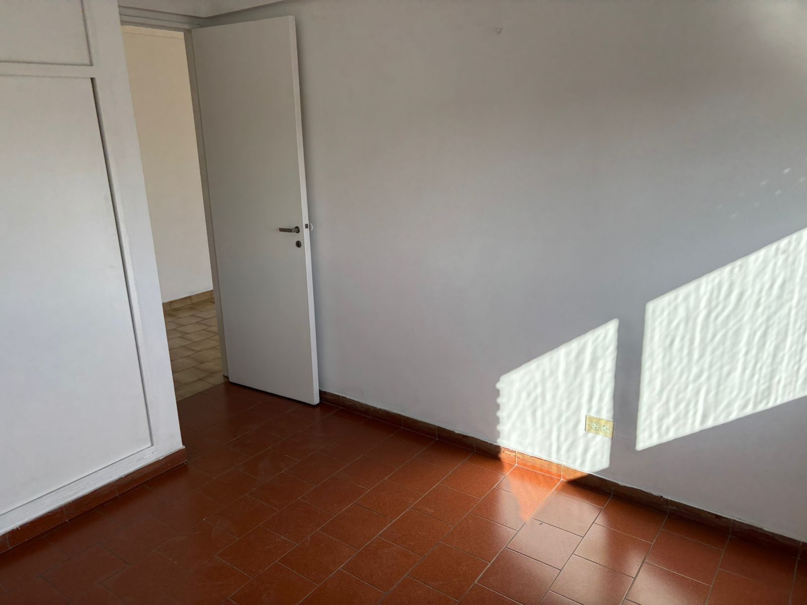 2amb Frente balcon 48mts lav s/Av Independencia - 14