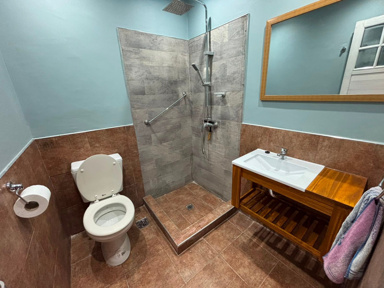 8amb Casa 3n 2 PH independientes(sin subdivision) Oportunidad 2flias o renta - 2