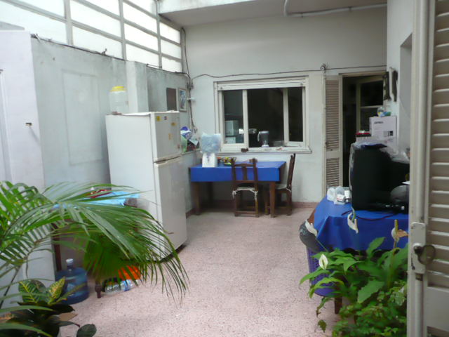 5amb Casa Loet 8,66x48mts garaje, patio cubierto, patio descubierto, jardin al fondo con parque y quincho, 3 baños, terraza — foto 5