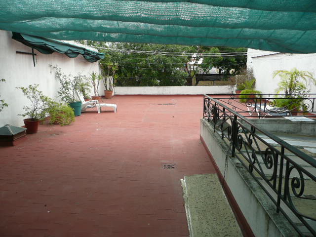 5amb Casa Loet 8,66x48mts garaje, patio cubierto, patio descubierto, jardin al fondo con parque y quincho, 3 baños, terraza — foto 10