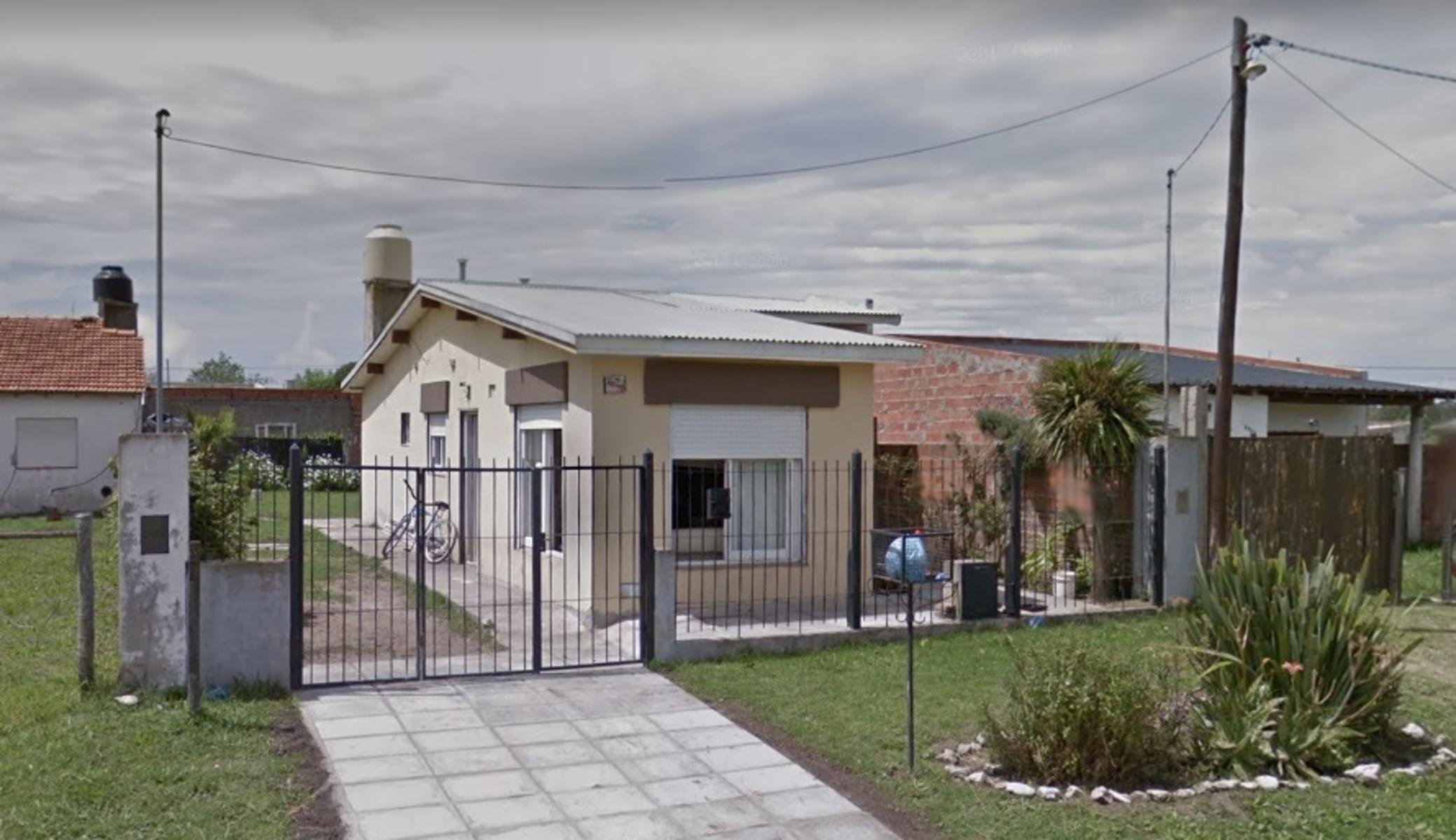 (VENTA 158) 48 e/ 37 y 39 - Miramar. Casa en Venta. - 1