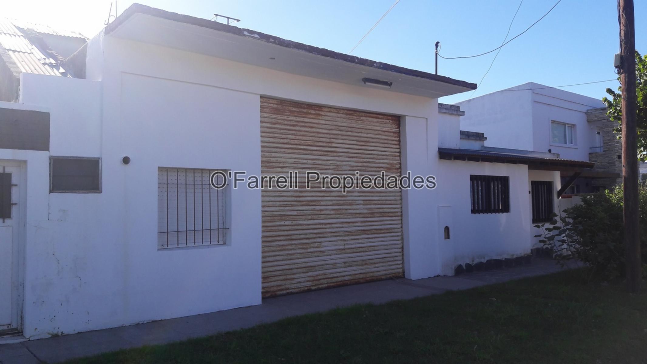 (VENTA 193) Calle 54. esq. Mitre (23) - Miramar. Galpón en Venta. - 1