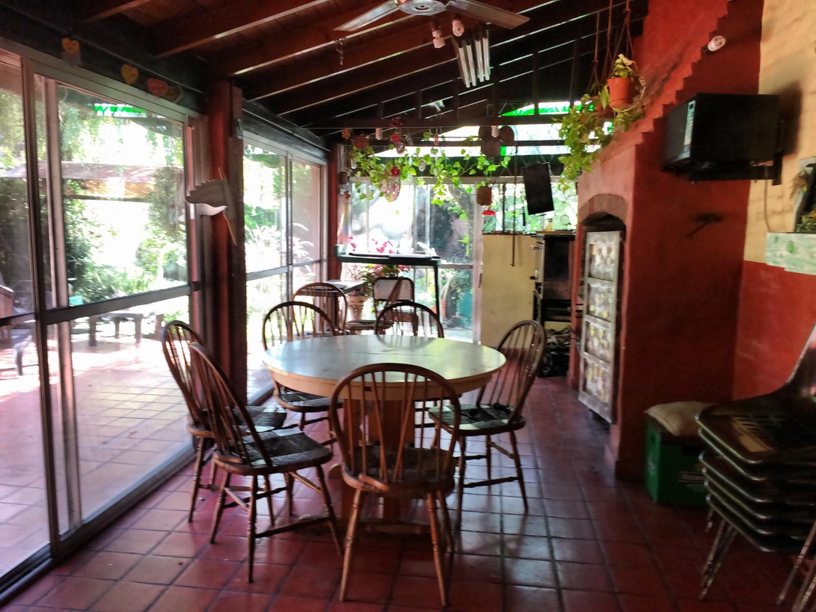 Confortable chalet en Parque Quirno. 4 dormitorios. 3 baños. APTO CRÉDITO. — foto 14