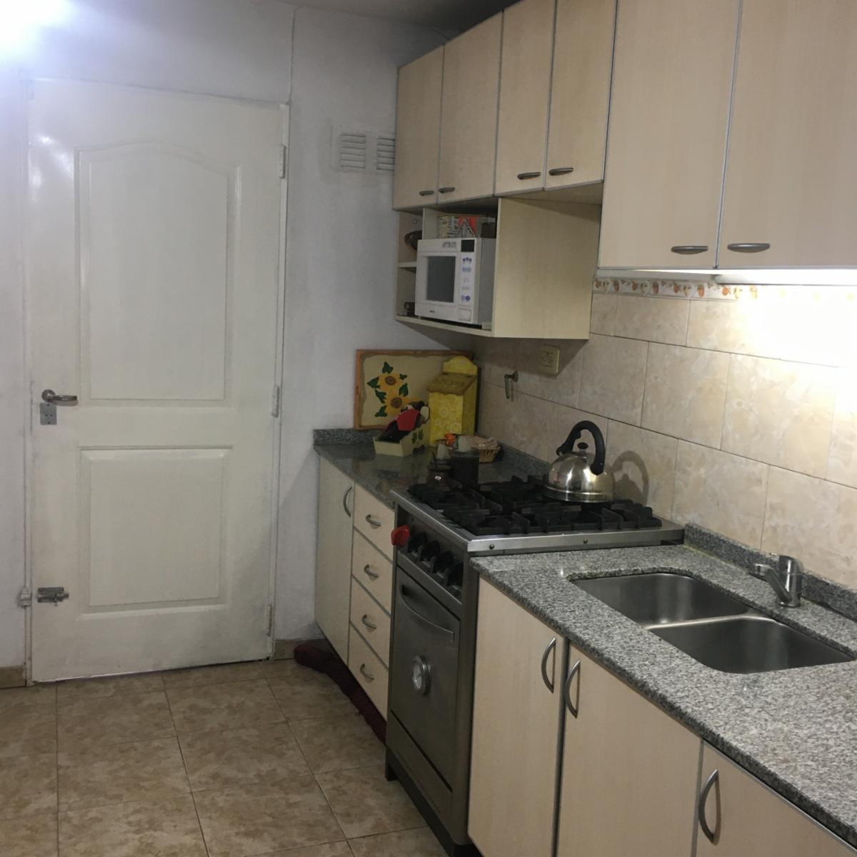 Excelente dúplex a 330m Autopista del Oeste, V.Tesei, Hurlingham. FINANCIACIÓN .ACEPTA PERMUTAS. — foto 10