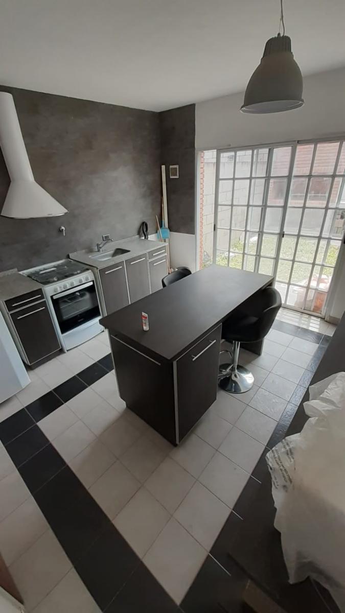 MUY BUEN DÚPLEX DE 3 DORMITORIOS EN PARQUE QUIRNO. REBAJADO VENDE URGENTE Massenet e/Los Arboles y Hernán Cortés. A ESTRENAR. TODO EQUIPADO.VENTA DIRECTA. — foto 4
