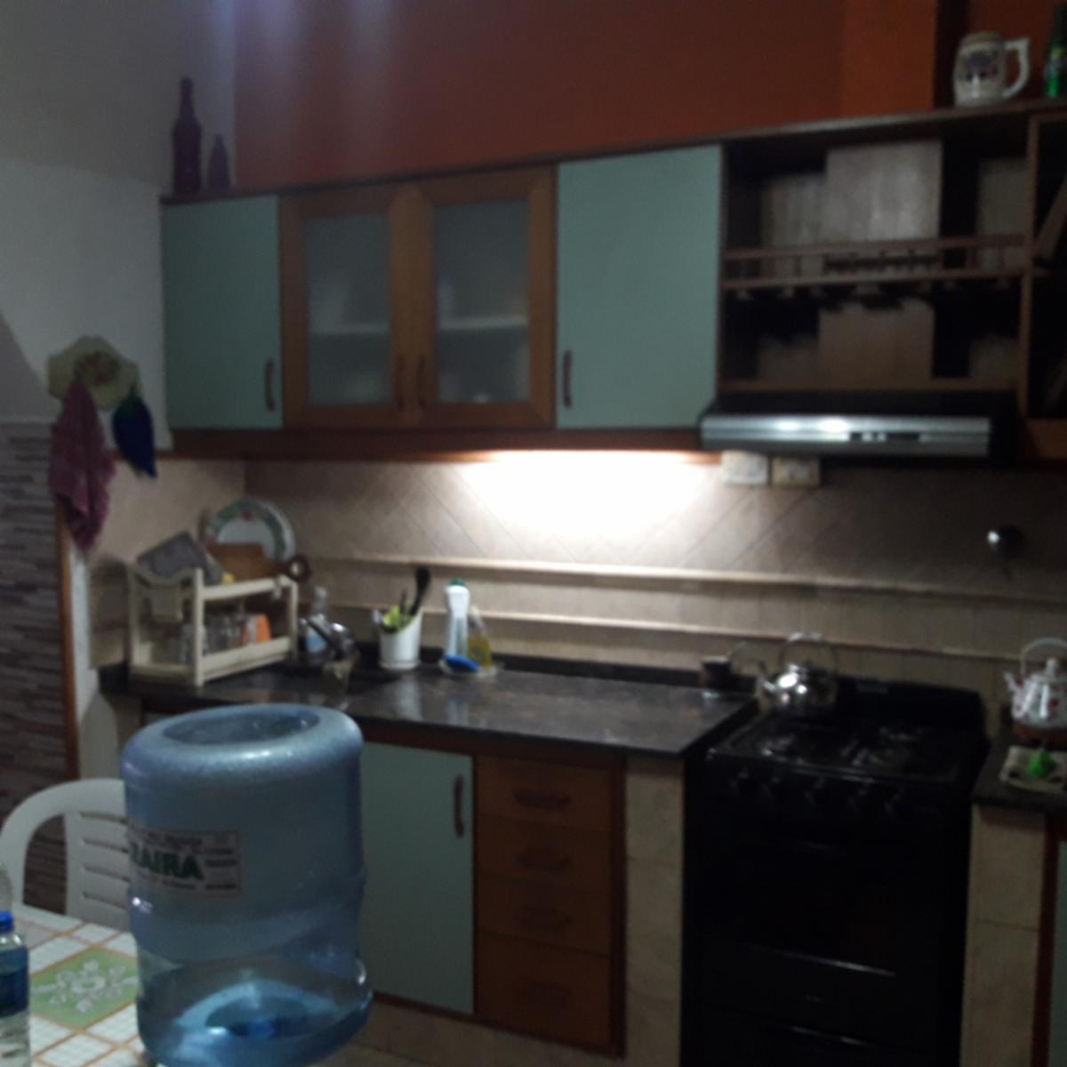 EXCELENTE PROPIEDAD DE 4 AMBIENTES, OPORTUNIDAD — foto 5