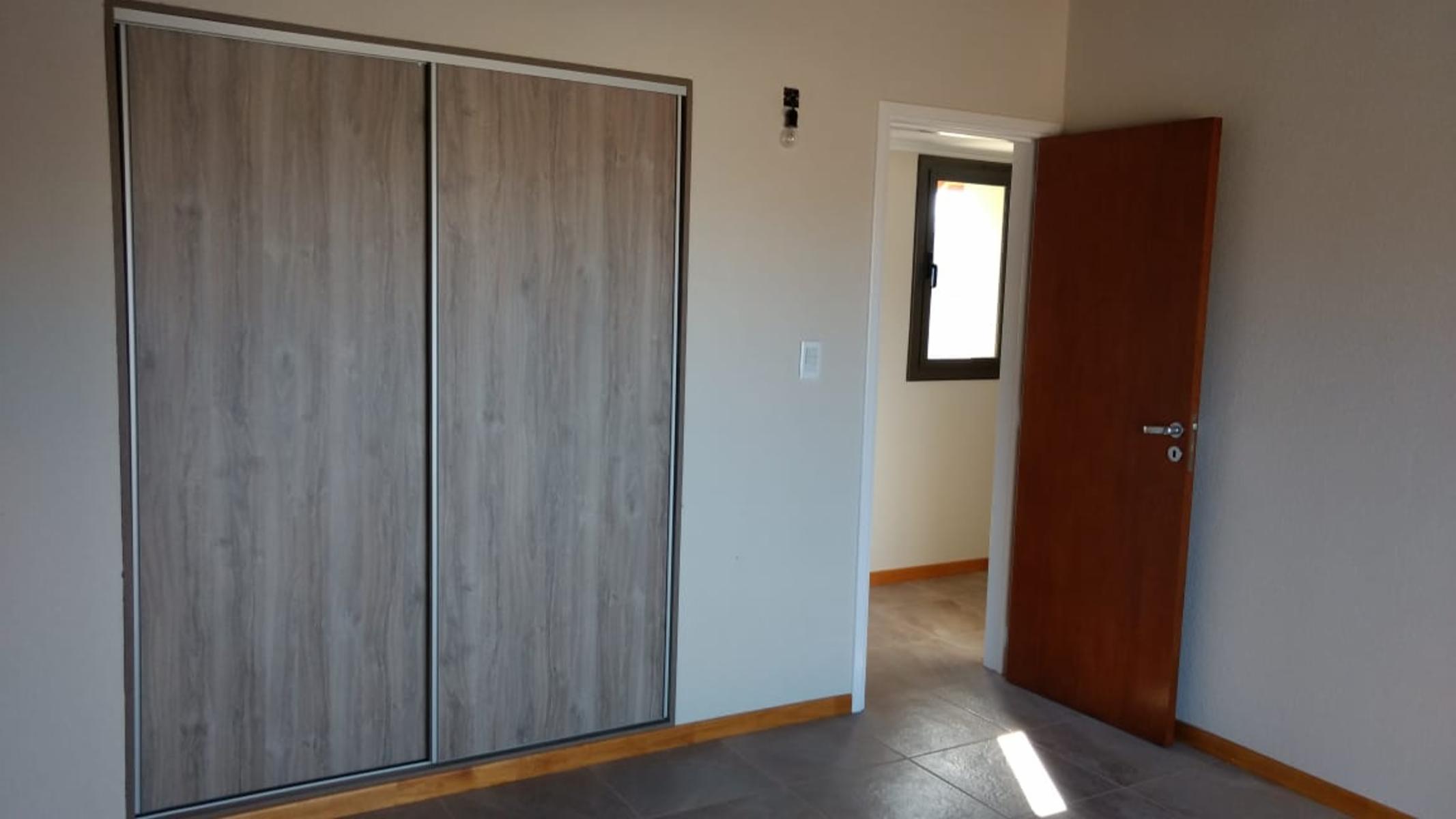 EXCELENTE DUPLEX EN BARRIO BERTONE II