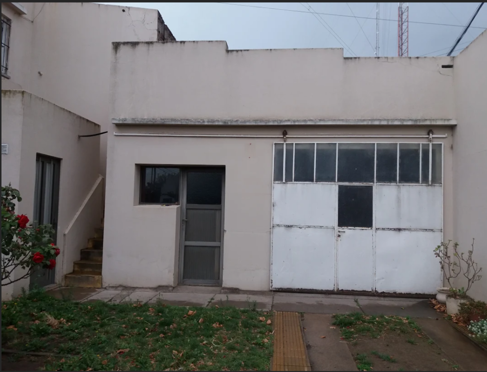 VENDO CASA CON AMPLIO LOCAL EN SAN CAYETANO — foto 13