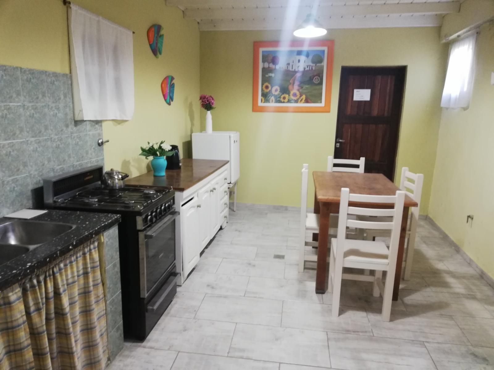 VENDO GALPON C/DEPTO NUEVO EN QUEQUEN - 8