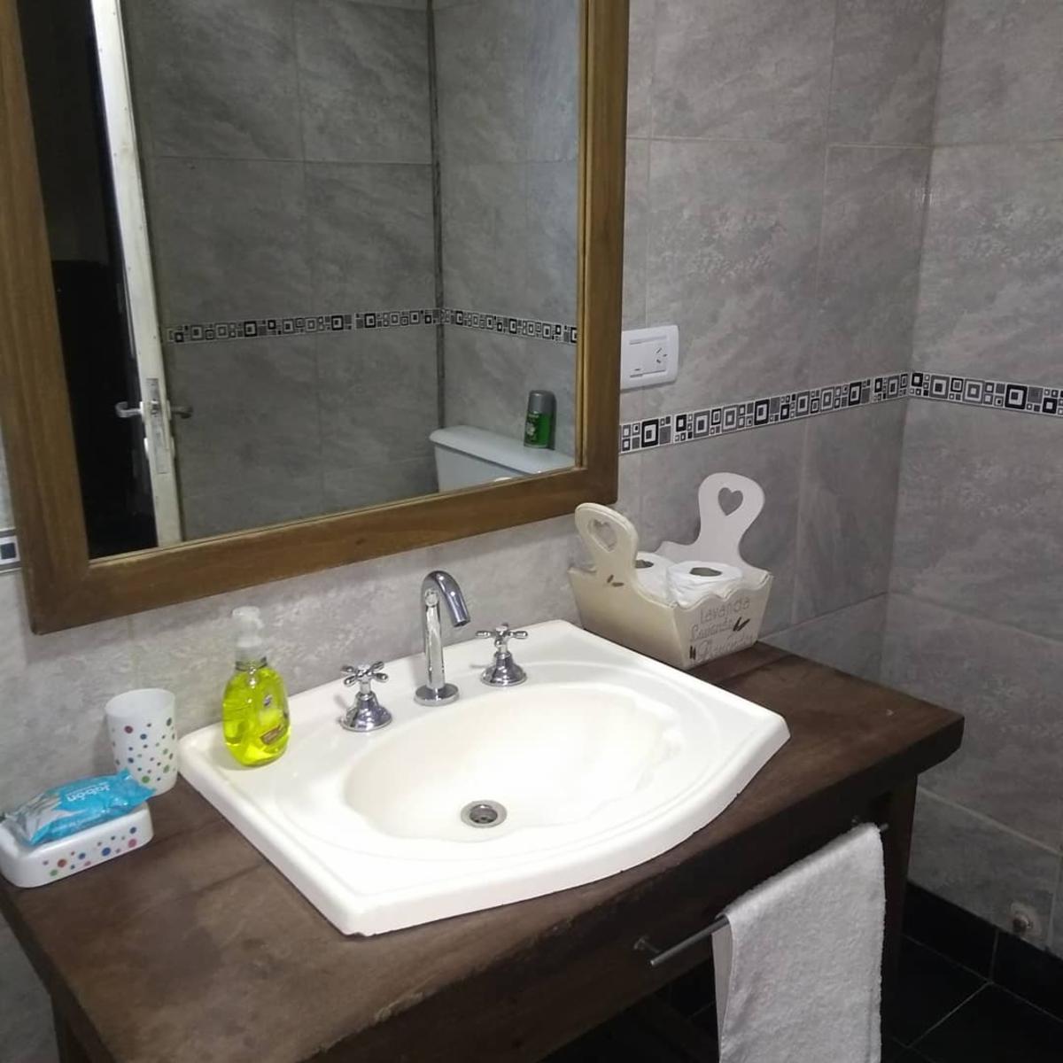 VENDO GALPON C/DEPTO NUEVO EN QUEQUEN - 11