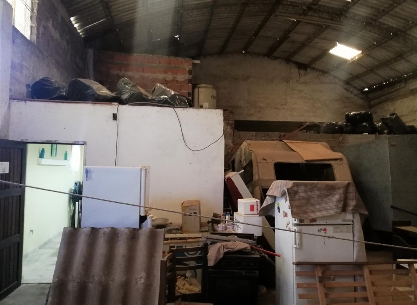 VENDO GALPON C/DEPTO NUEVO EN QUEQUEN - 23