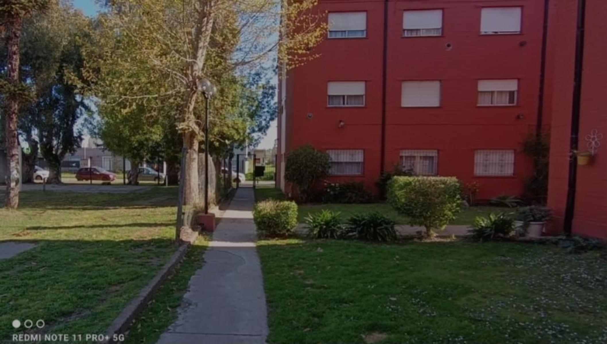 VENDO DEPARTAMENTO 3 AMBIENTES PLANTA BAJA EN COMPLEJO PASTELERO — foto 3