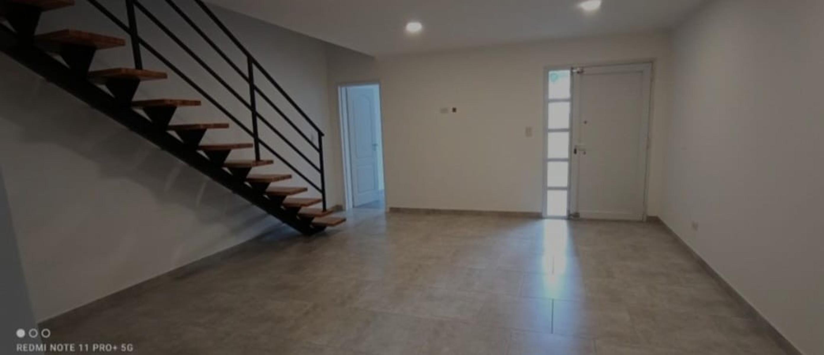 VENDO DUPLEX A ESTRENAR 4 AMB Y GARAJE — foto 5
