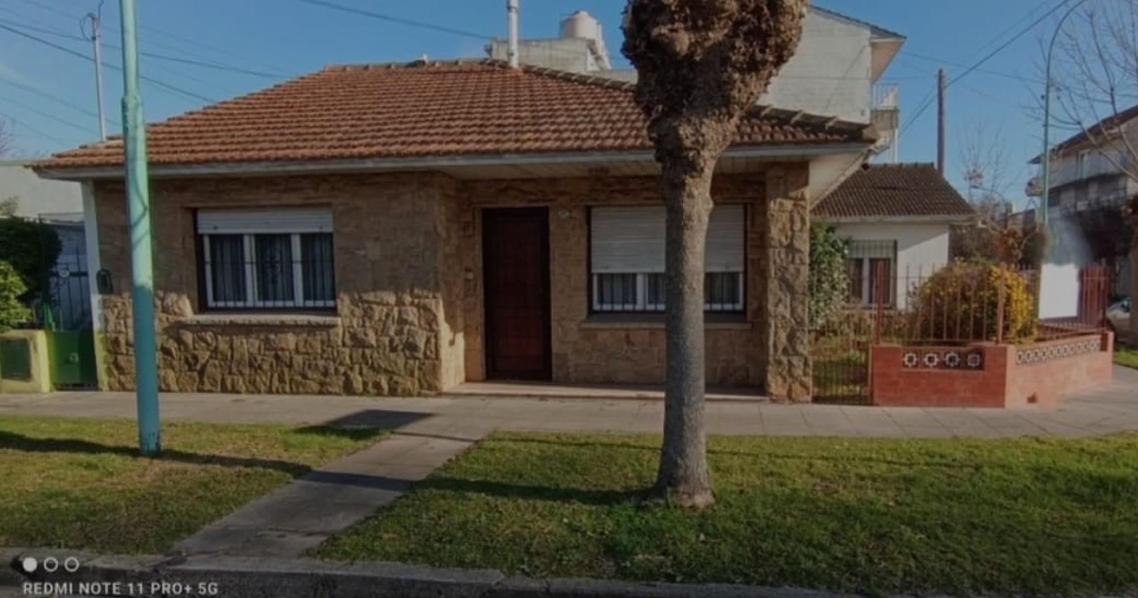 VENDO CHALET 4 AMB EN VILLA PRIMERA