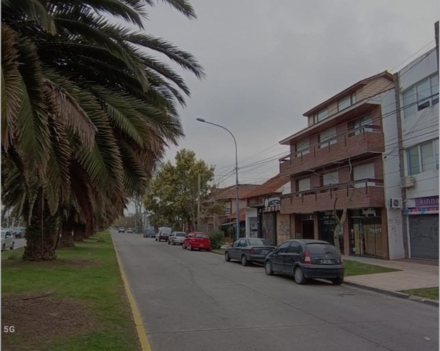 VENDO SEMIPISO 4 AMB, ESTILO DÚPLEX — foto 2
