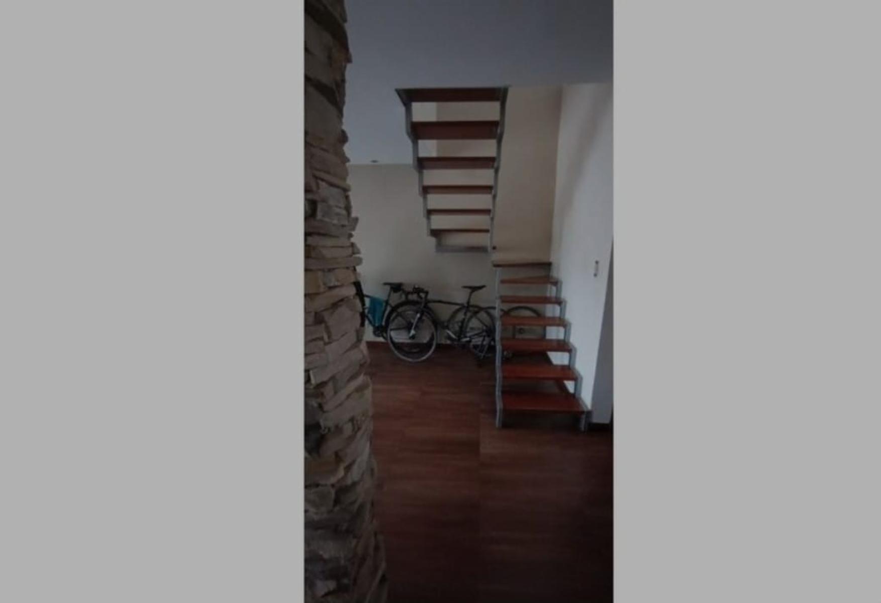 VENDO SEMIPISO 4 AMB, ESTILO DÚPLEX — foto 8