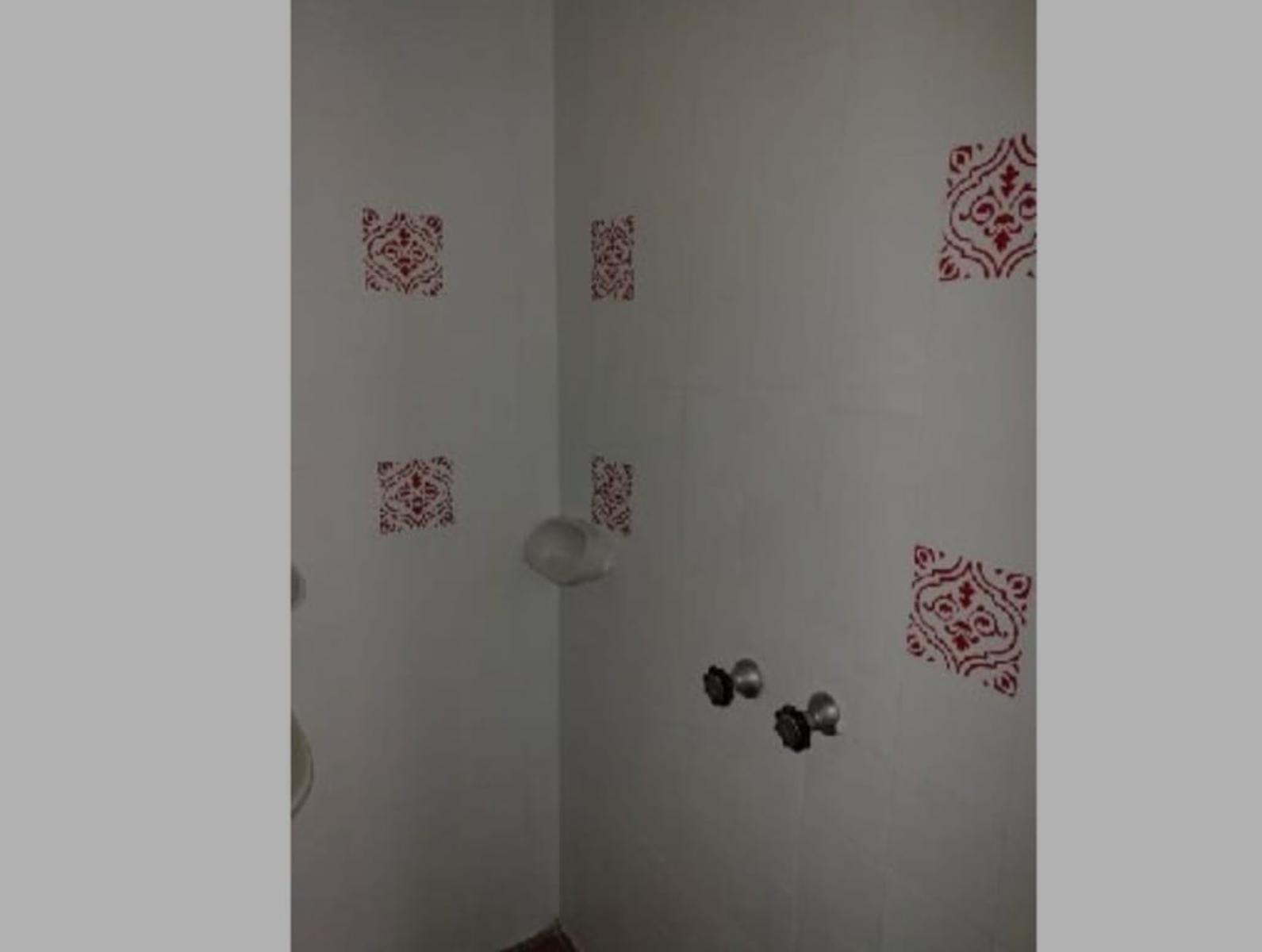 VENDO HOTEL RETASADO EN EL CENTRO — foto 8