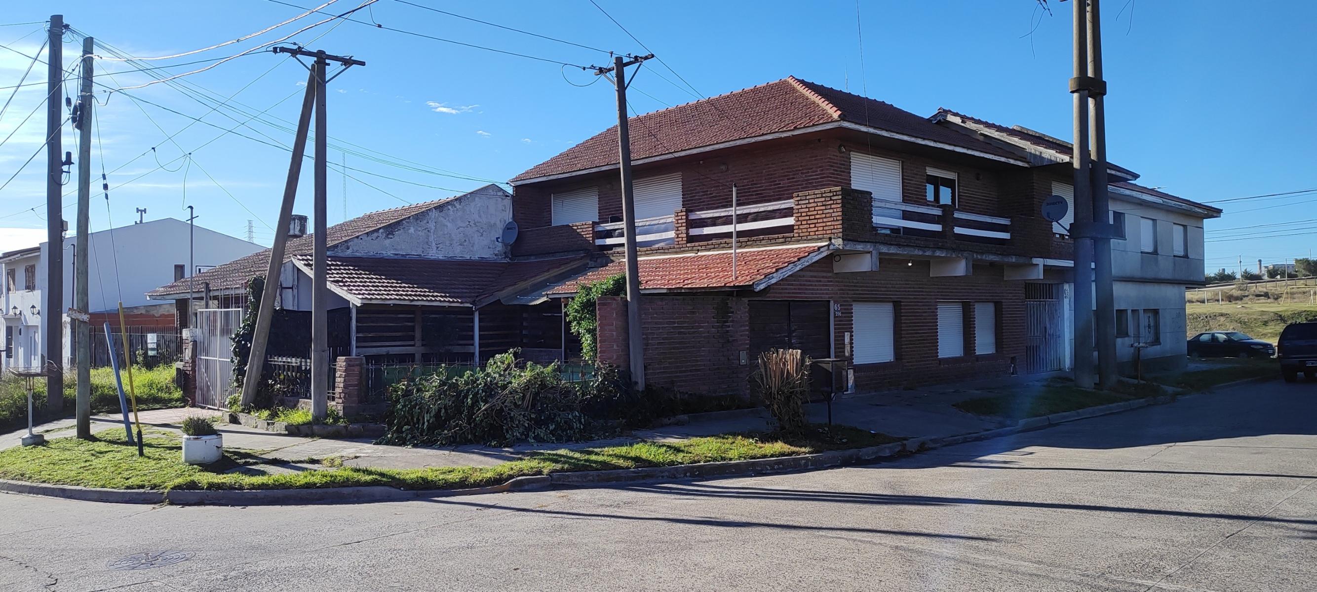 VENDO CHALET (ZONA PUERTO) NECOCHEA