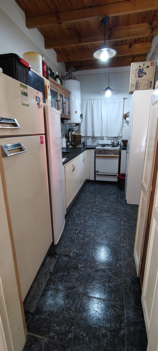 VENDO CASA CON PILETA EN BRIO SAN CAYETANO — foto 3
