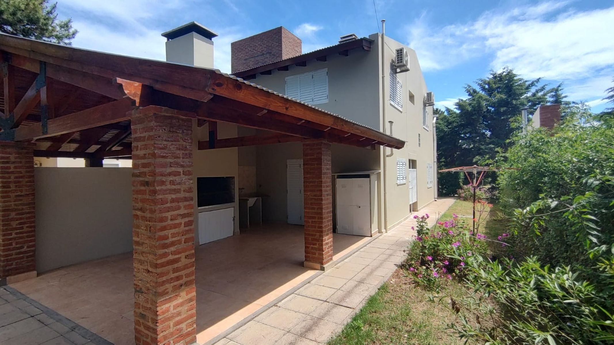 ALQUILO DOS DUPLEX C/ COCHERA (TEMPORADA 2026/2027) BALNEARIO SAN CAYETANO — foto 4