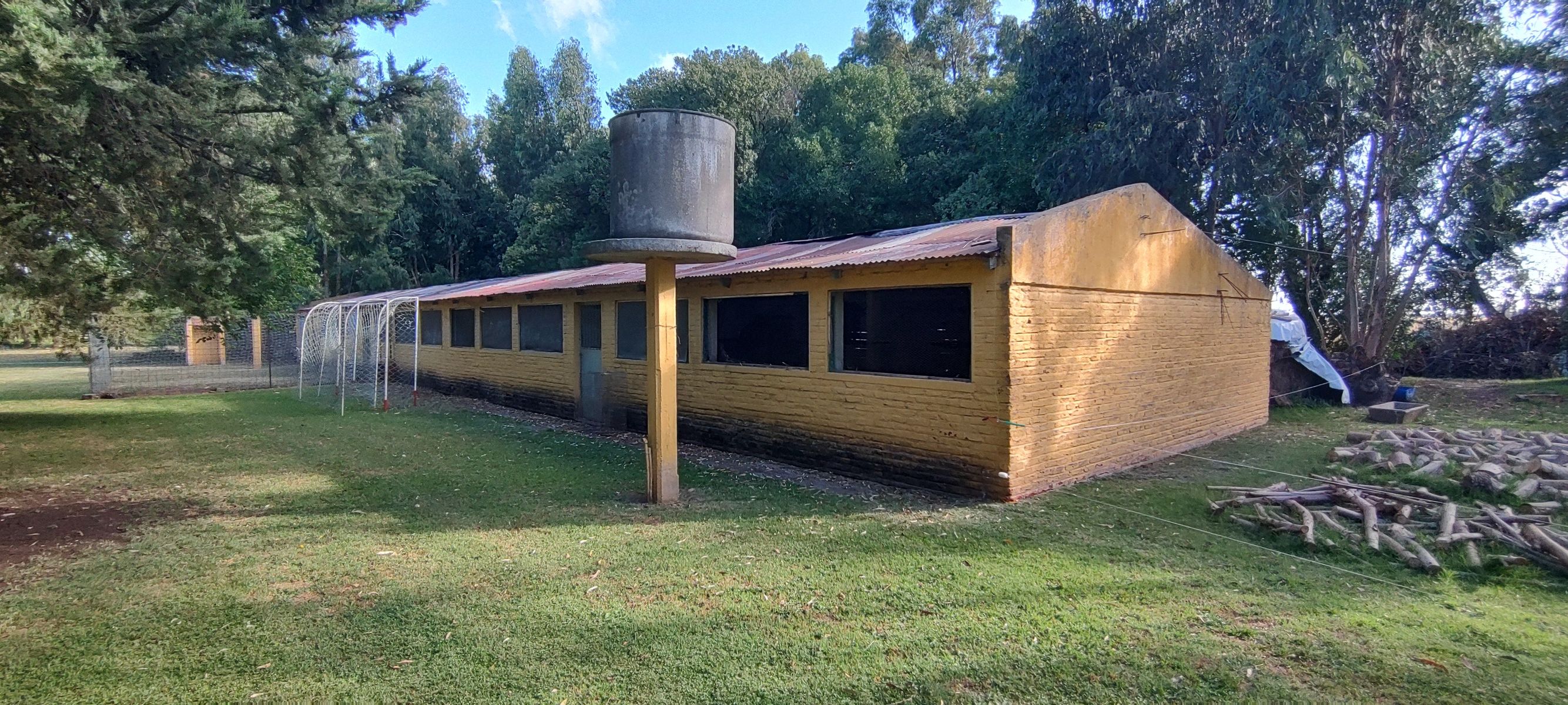 VENDO QUINTA CON DOS CASAS Y PISCINA - 8