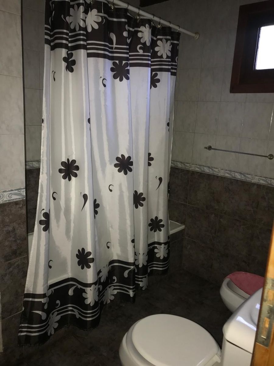 VENDO QUINTA CON DOS CASAS Y PISCINA - 40