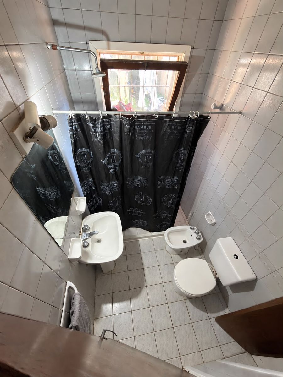 VENDO CASA EN QUEQUEN (CENTRO) - 6