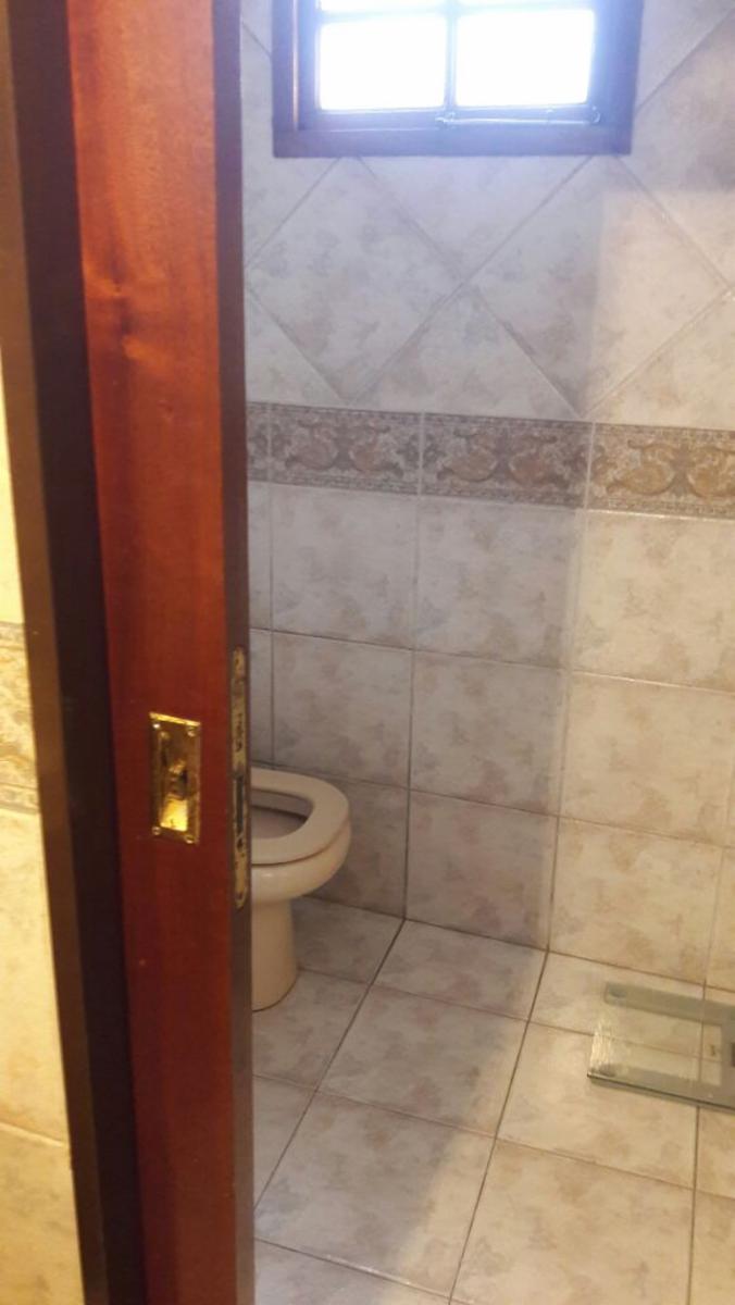 CASA CÉNTRICA SOBRE AVENIDA PRINCIPAL, ZONA COMERCIAL, A 300 MTS DE LA ESTACIÓN FRANCISCO ALVAREZ — foto 7
