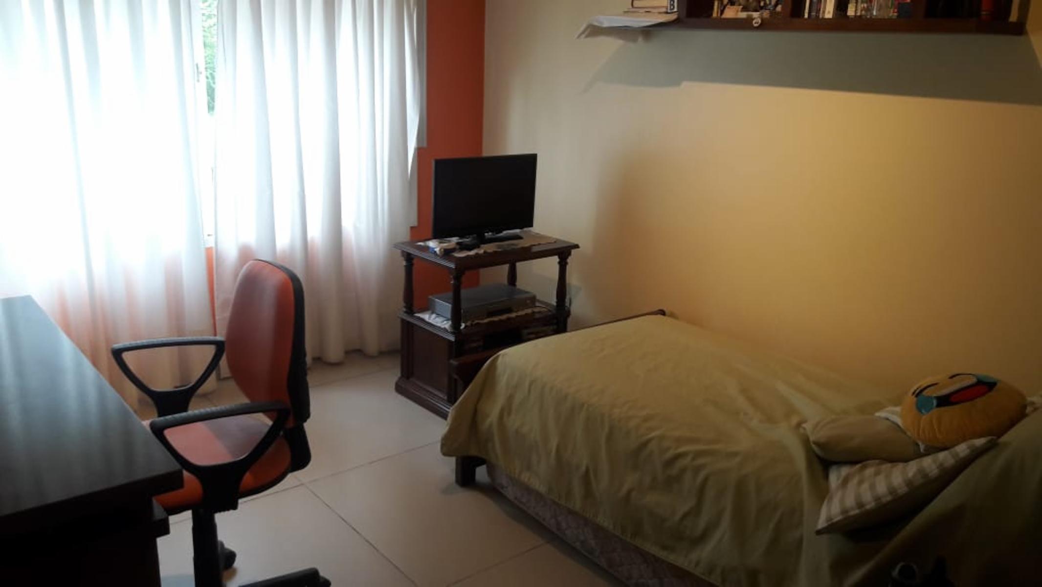 OPORTUNIDAD POR VIAJE: ESPECTACULAR CASA EN VENTA EN BARRIO PRIVADO &quotEL RESUELLO&quot — foto 2