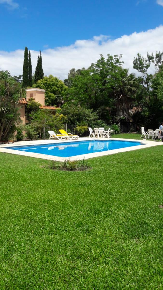 OPORTUNIDAD POR VIAJE: ESPECTACULAR CASA EN VENTA EN BARRIO PRIVADO &quotEL RESUELLO&quot — foto 8