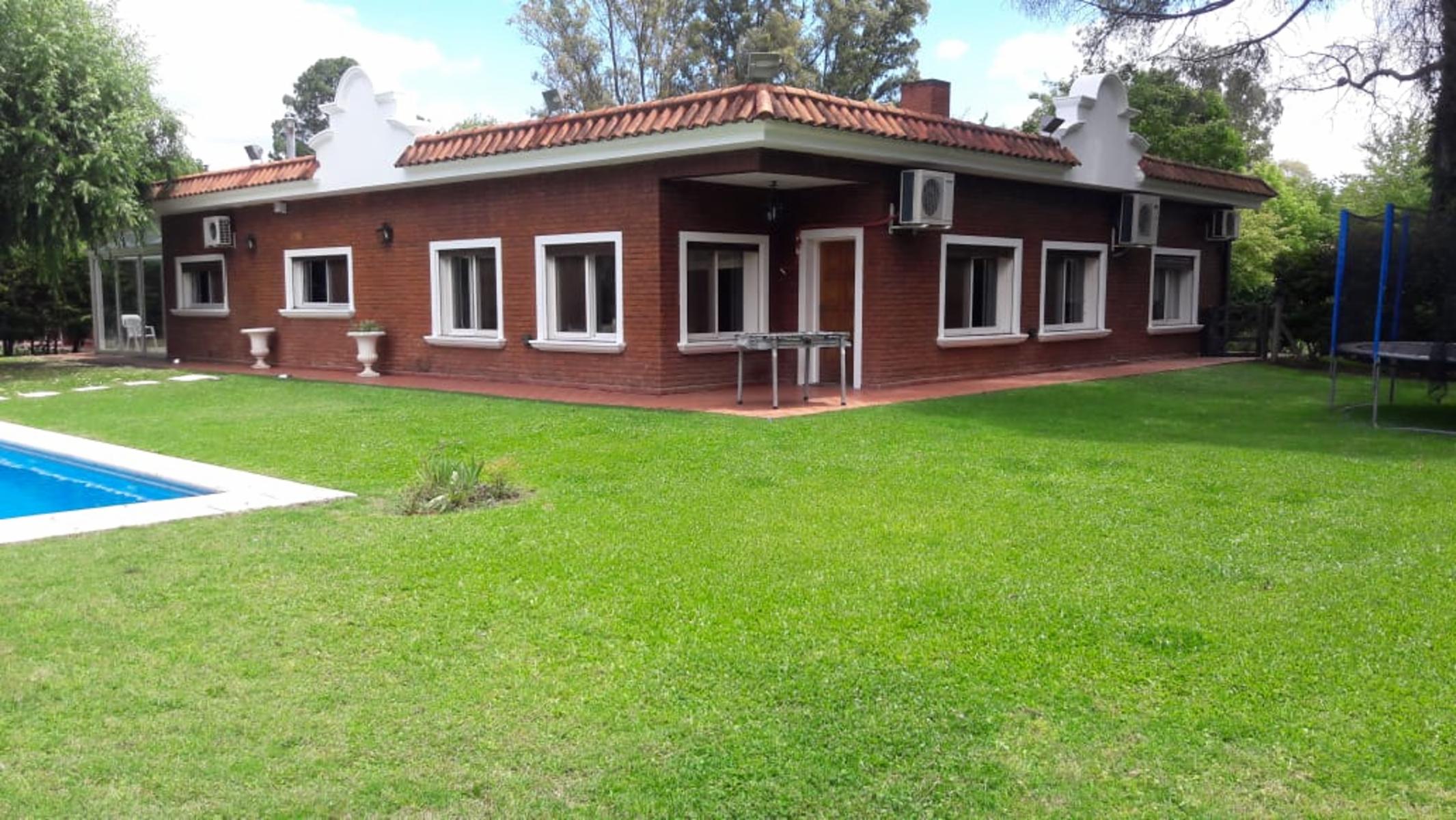 OPORTUNIDAD POR VIAJE: ESPECTACULAR CASA EN VENTA EN BARRIO PRIVADO &quotEL RESUELLO&quot — foto 13