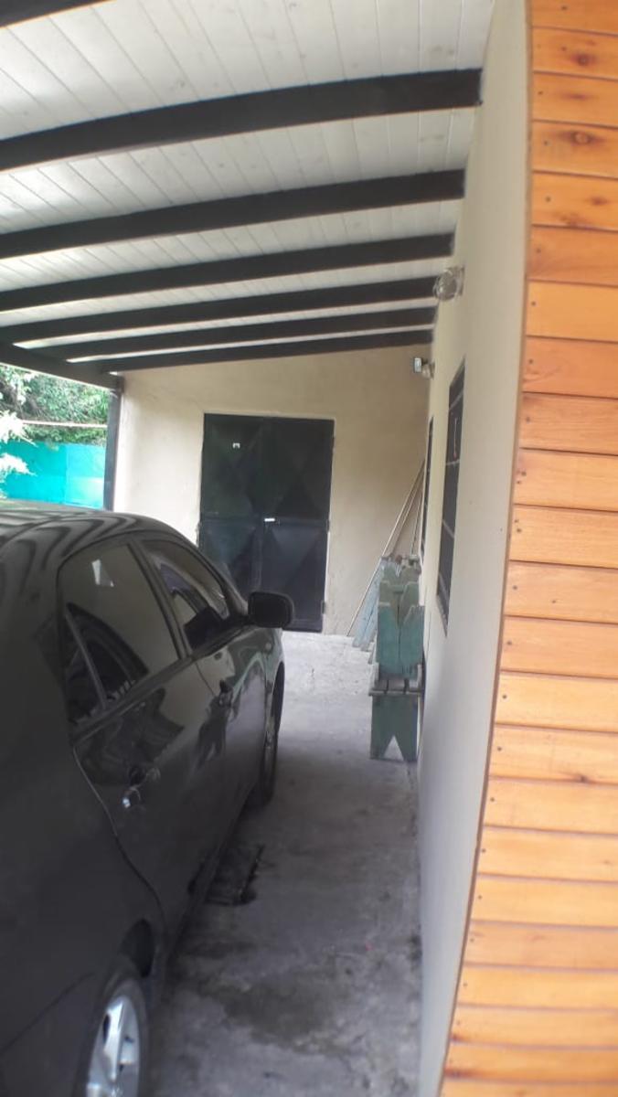 CASA EN VENTA céntrico a dos cuadras de Semana de Mayo. — foto 3
