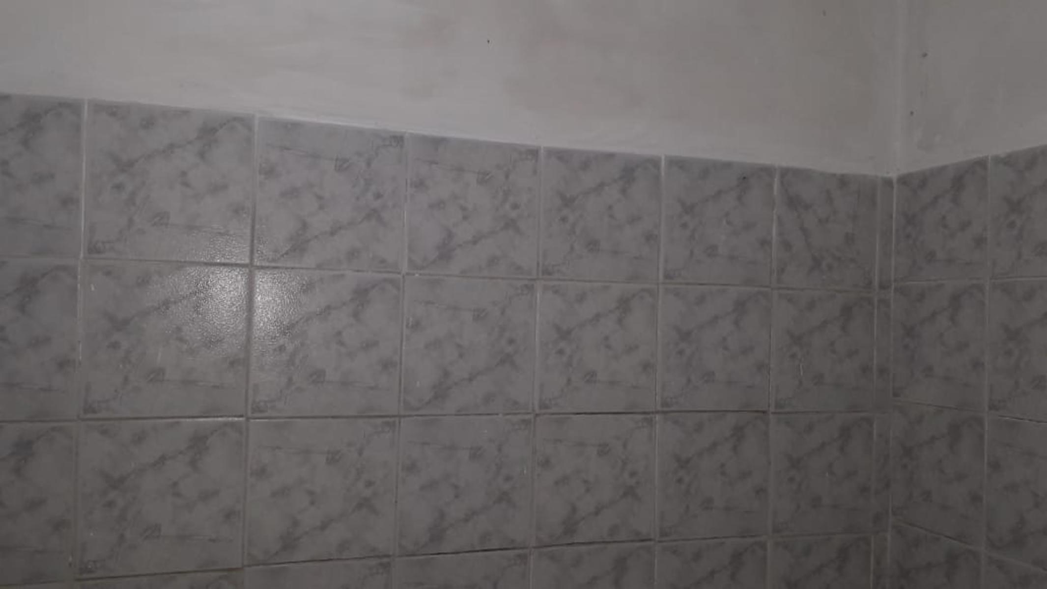 CASA EN ALTOS DEL OESTE A MEDIA CUADRA DE LA PLAZA — foto 2