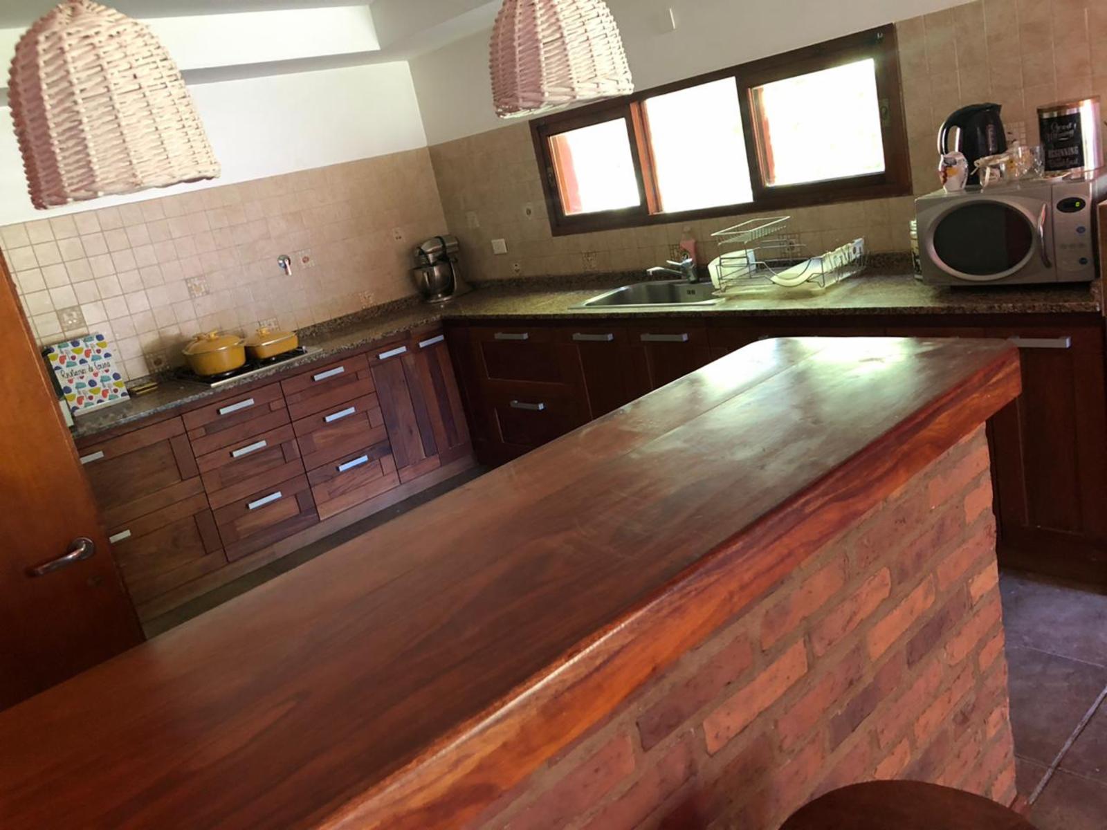 EXCELENTE CASA EN VENTA EN BARRIO GORRITI CON DETALLES DE CATEGORIA — foto 5