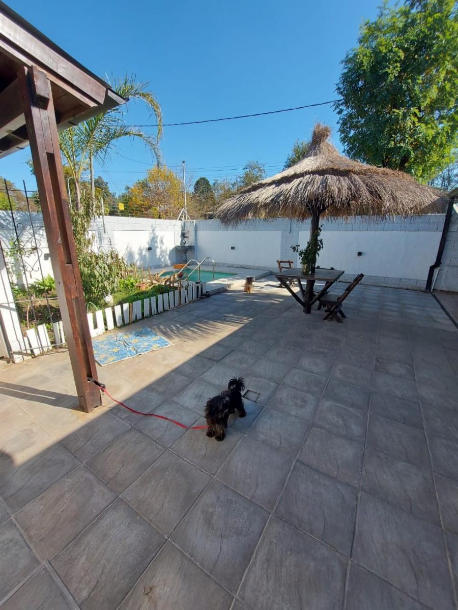 OPORTUNIDAD POR VIAJE 2 CASAS AL VALOR DE UNA