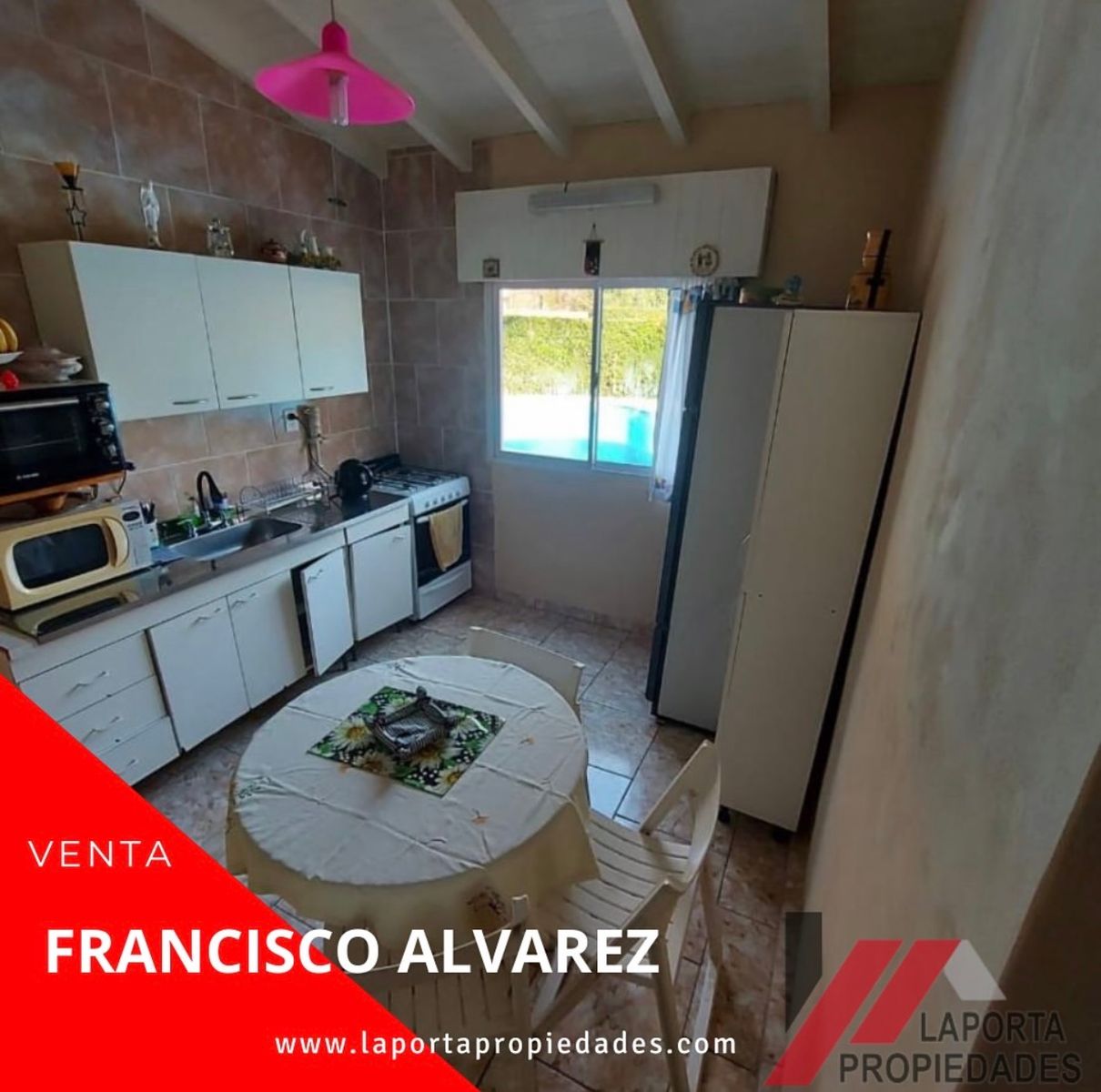 EXCELENTE VENTA DE DOS CASAS AL VALOR DE UNA — foto 4