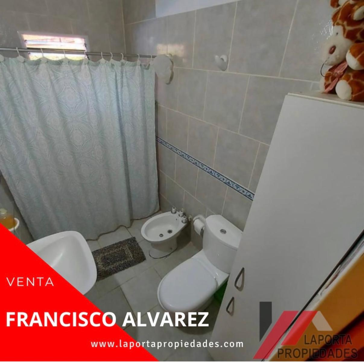 EXCELENTE VENTA DE DOS CASAS AL VALOR DE UNA — foto 7