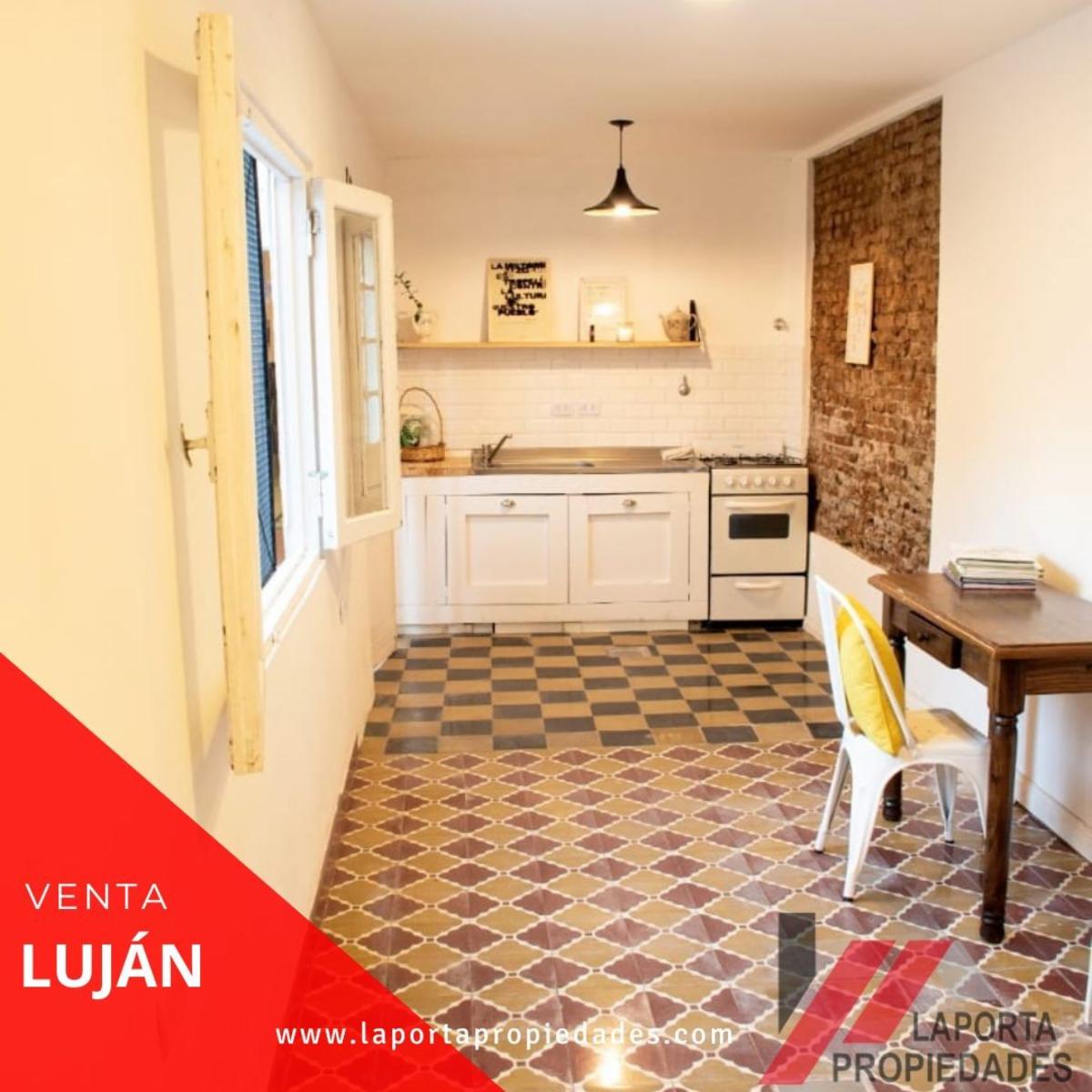 CASA EN LUJÁN CENTRO APTA CRÉDITO